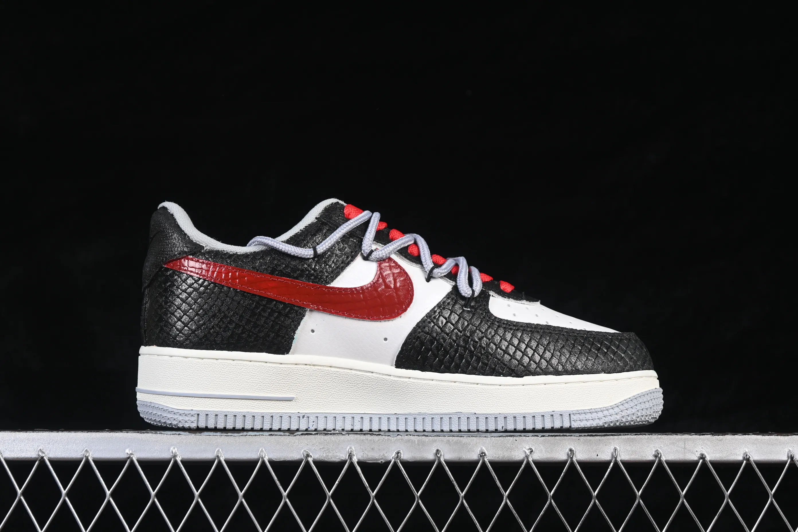 All categories Nk Air Force 1 Air Force series Nk Air Force 1 Low Air Force low-top Nike Air Force 1'07 Low "Ink Pattern Fortune" Hand-painted graffiti Year of the Horse Chinese style limited edition Air Force 1 low-top casual sneakers DX2697-111